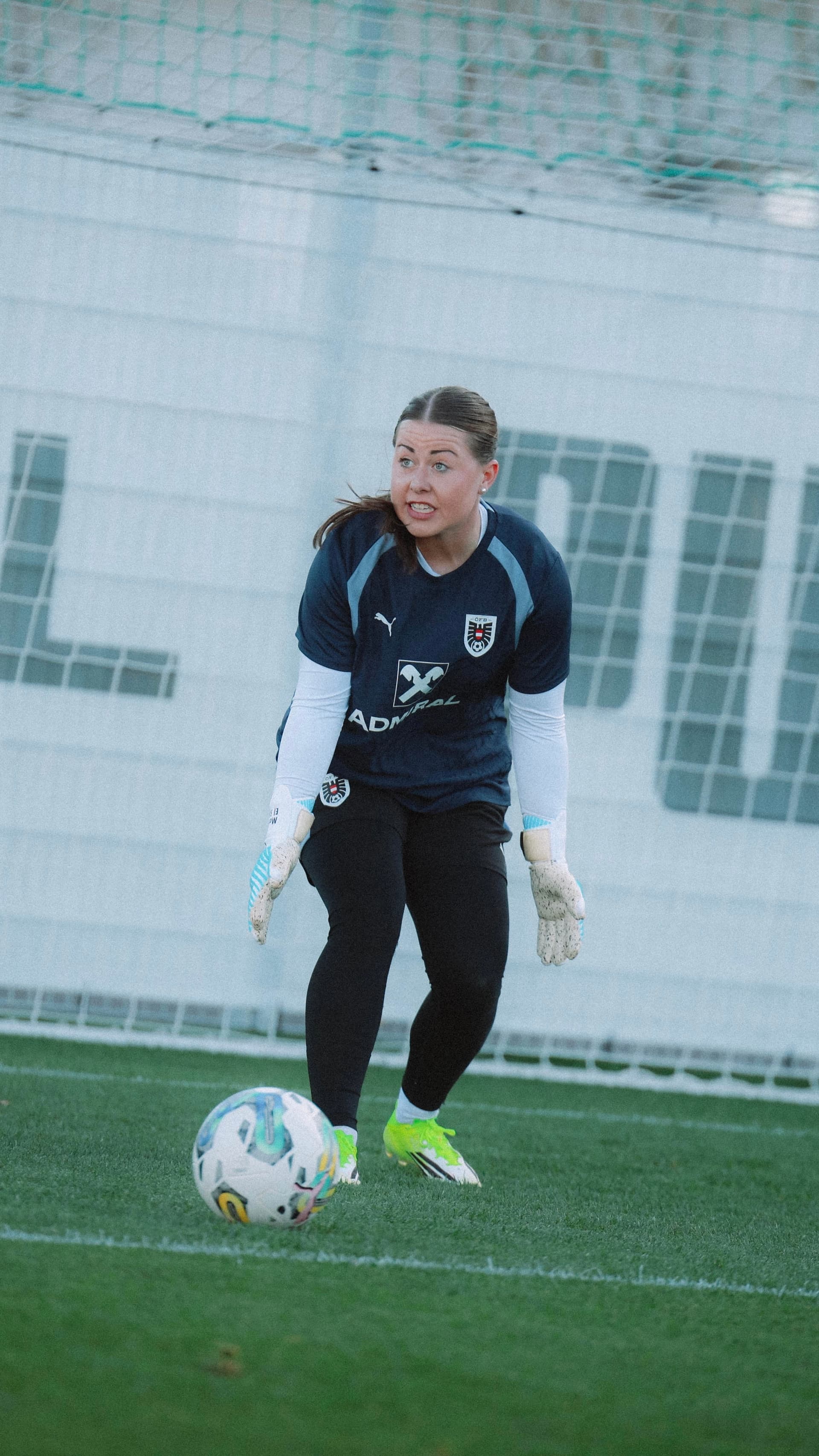 Nope, kein vorbeikommen an Mariella El Sherif. 🧤🧱