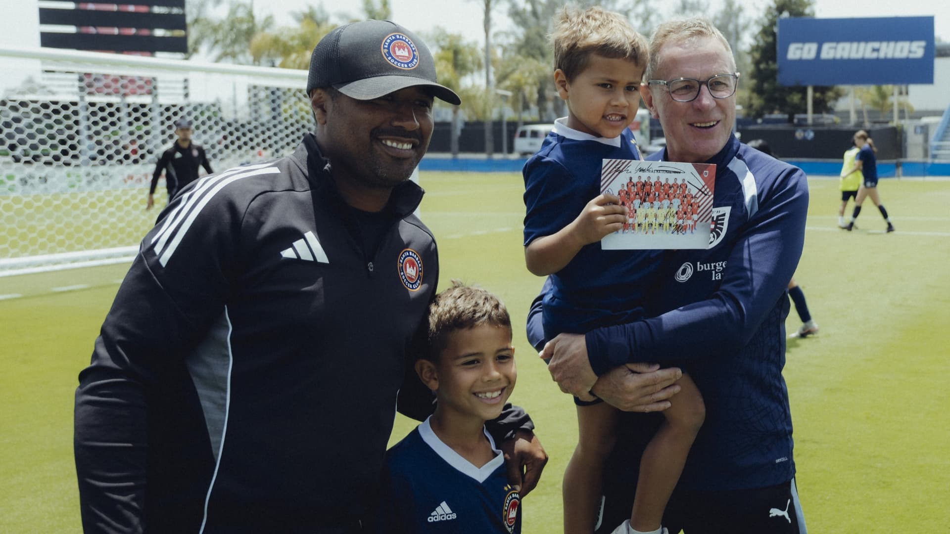 Rangnick betreut Kinderfußball-Training in den USA