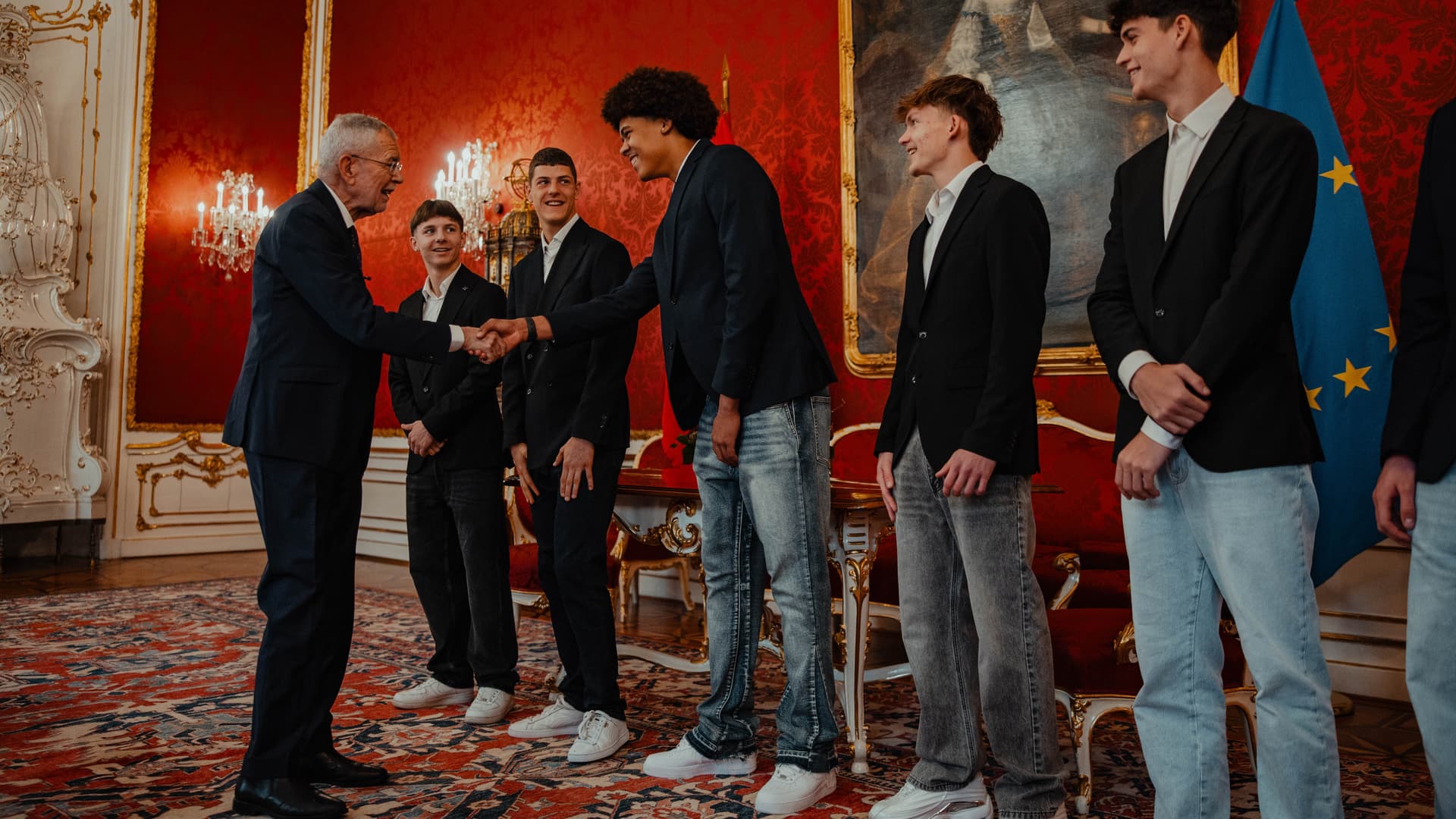 U17 erlebt feierlichen Empfang beim Bundespräsidenten