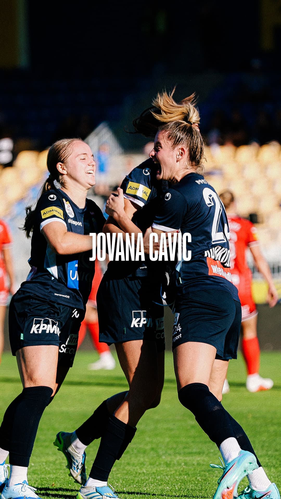 Jovana Cavic mit ganz feinem Fuß!