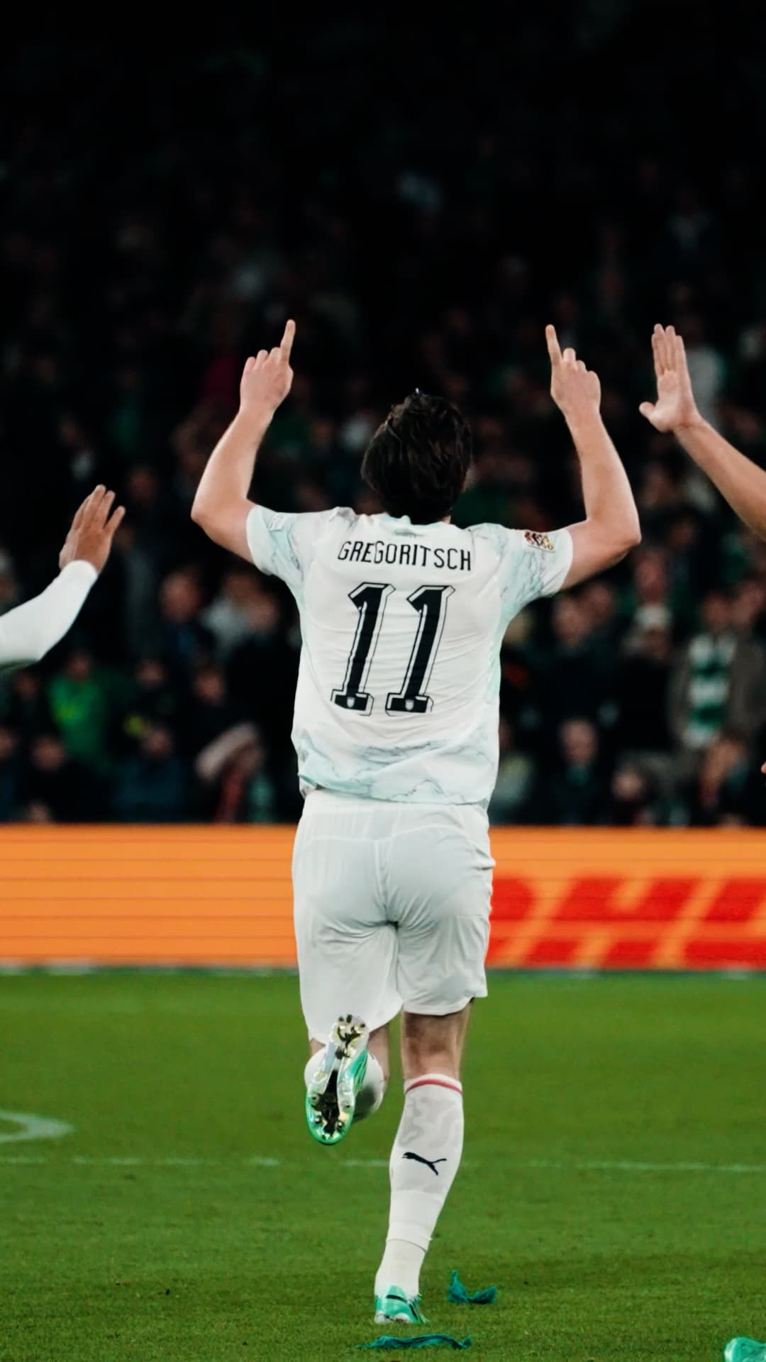 Gregerl with a stunning direct free-kick! 🦊🇦🇹