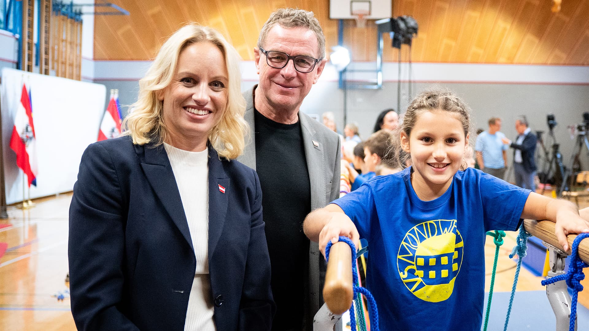 Pressekonferenz zur "Täglichen Bewegungseinheit"