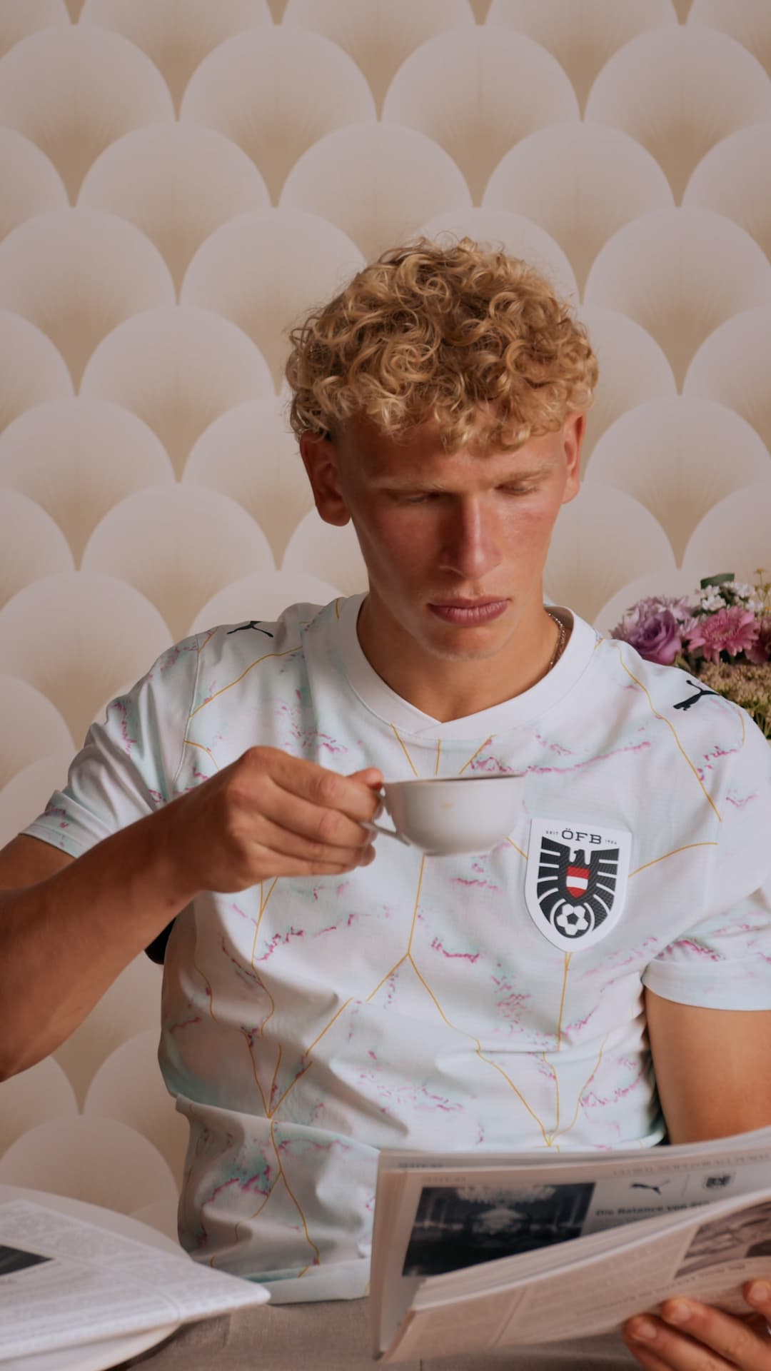 ÖSTERREICHISCH SERVIERT. WELTWEIT GESPIELT. 🇦🇹☕⚽