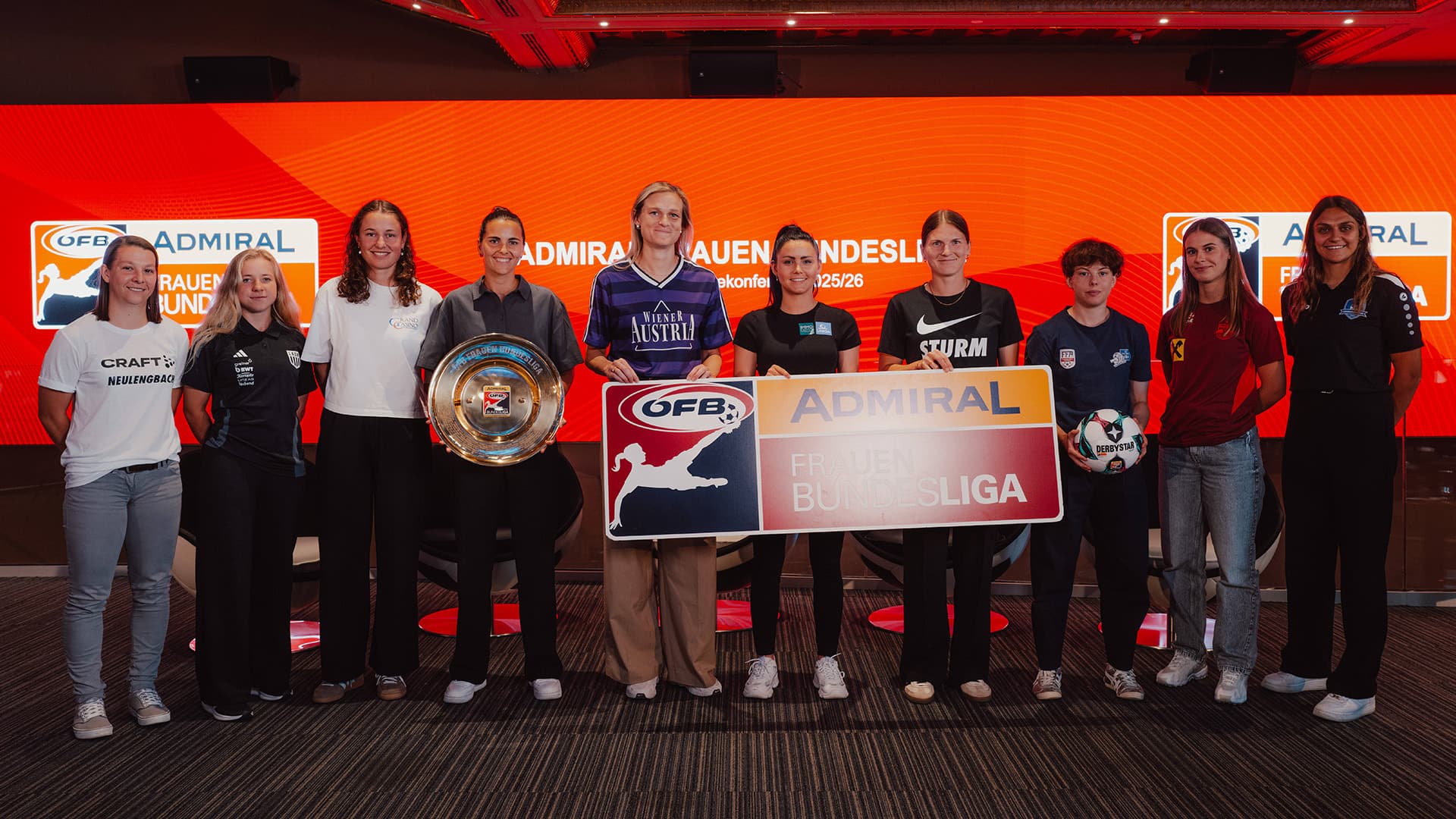 Auftakt-Pressekonferenz zur ADMIRAL Frauen Bundesliga Saison 2025/26